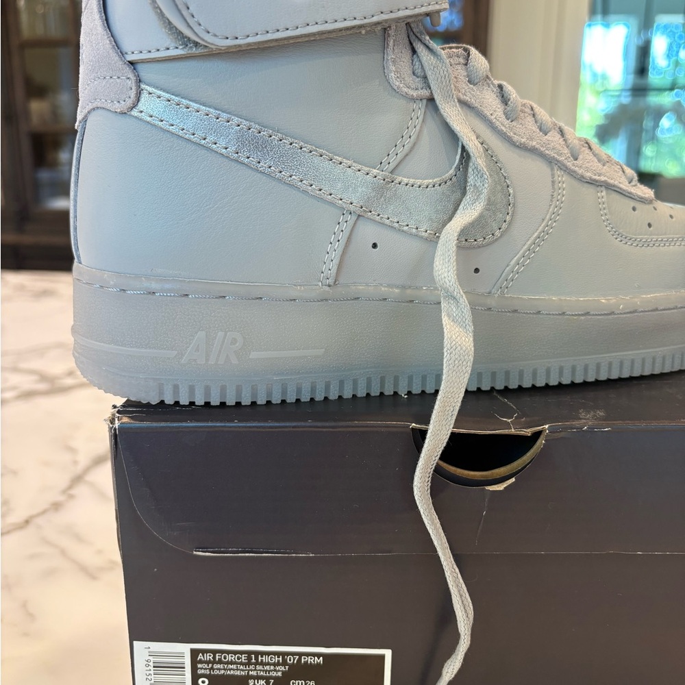 Nike Air Force 1 High Top ‘07 PRM Sneakers with Neon Laces - Picture 8 of 10